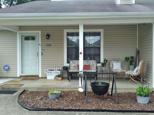 108 Dale Dr, Jacksonville, AR, 72076-1846 | Card Image