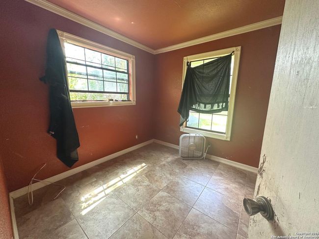 5230 Swann Ln, House other with 3 bedrooms, 1 bathrooms and null parking in Kirby TX | Image 13