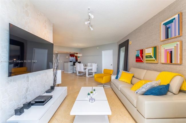 2906 - 16699 Collins Ave, Condo with 3 bedrooms, 2 bathrooms and null parking in Sunny Isles Beach FL | Image 15