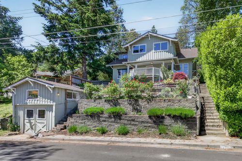 71 Scenic Drive, Ashland, OR, 97520 | Card Image