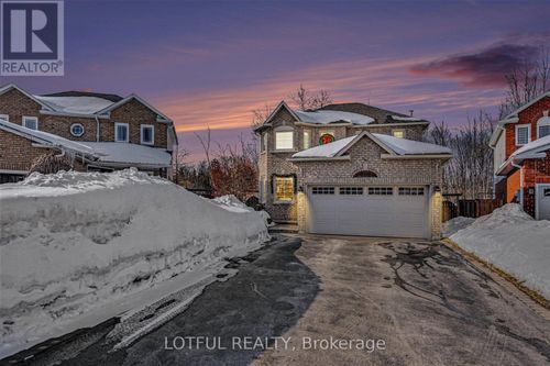 2212 Chalmers Cres, Innisfil, ON, L9S1Y6 | Card Image