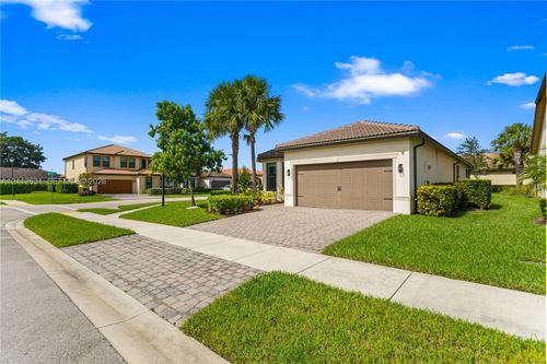 8257 Nw 79th Ave, Tamarac, FL, 33321 | Card Image