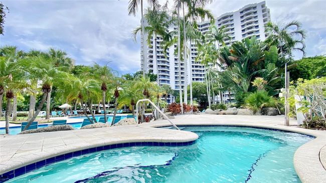 APT-1807 - 3300 Ne 191 St St, Condo with 2 bedrooms, 2 bathrooms and null parking in Aventura FL | Image 14