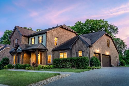 1111 Vinings Blvd, Gallatin, TN, 37066-3098 | Card Image