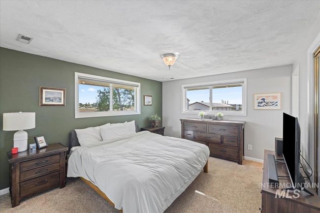 2303 N Locust Grove Rd, House other with 5 bedrooms, 4 bathrooms and 2 parking in Kuna ID | Image 10
