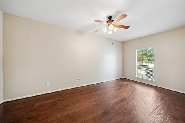 Extra Room | Image 9