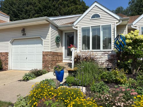 15-453 Amity Ln, Douglas, MI, 49406-5129 | Card Image