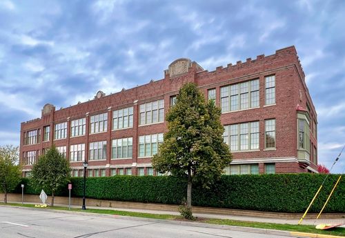 unit-211-523 East Ave, Red Wing, MN, 55066-2859 | Card Image