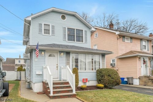 179 Page Ave, Lyndhurst, NJ, 07071-2614 | Card Image