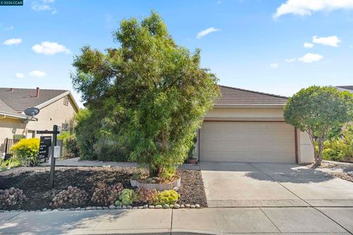 1641 Regent Dr, Brentwood, CA, 94513-6922 | Card Image