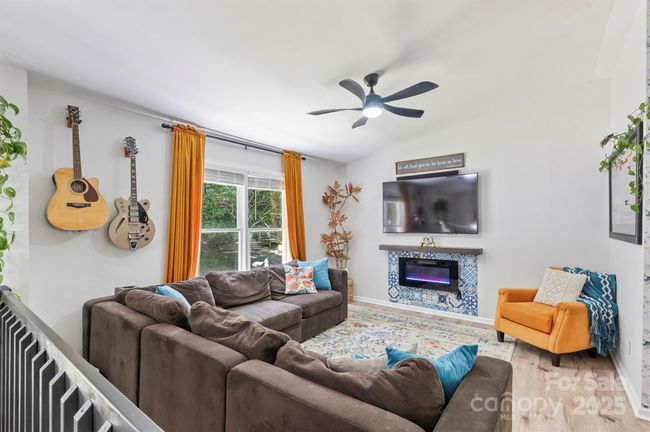 27037 Tidal Way, House other with 4 bedrooms, 2 bathrooms and null parking in Tega Cay SC | Image 7