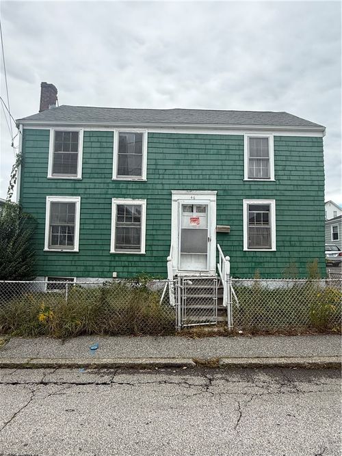 46 Monroe Ave, Bristol, RI, 02809-2323 | Card Image