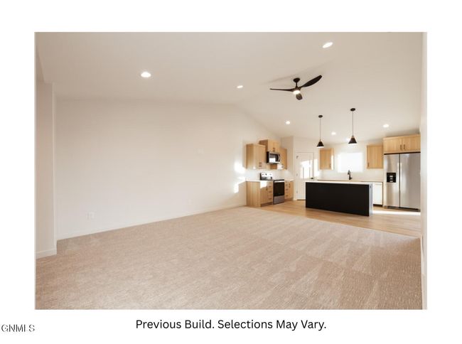 5511 Davies Drive, Townhouse with 2 bedrooms, 2 bathrooms and null parking in Bismarck ND | Image 9