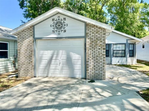 2305 Ne 40th Ave, OCALA, FL, 34470-3134 | Card Image