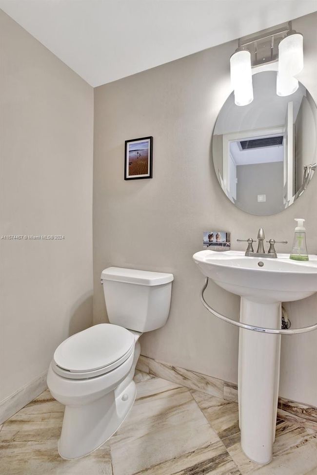 APT-5D - 3000 E Sunrise Blvd, Condo with 1 bedrooms, 2 bathrooms and null parking in Fort Lauderdale FL | Image 16