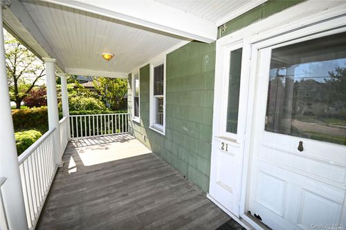 21 Arrandale Ave, Great Neck, NY, 11024-1803 | Card Image