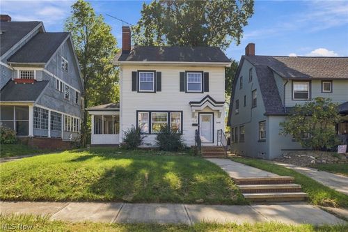 3258 Redwood Rd, Cleveland Heights, OH, 44118-2118 | Card Image
