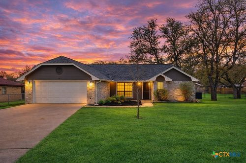 7 Branding Iron Dr, Belton, TX, 76513-6501 | Card Image