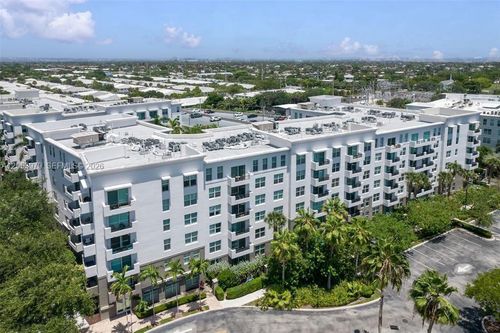 217-2421 Ne 65th St, Fort Lauderdale, FL, 33308-1556 | Card Image