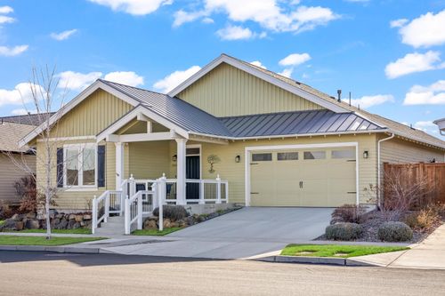 20811 Beaumont Dr, Bend, OR, 97701-7907 | Card Image