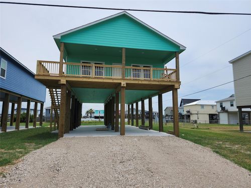 523 Thunder Rd, Surfside Beach, TX, 77541-8401 | Card Image