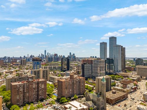 apt-11k-10 Huron Ave, Jersey City, NJ, 07306-3674 | Card Image