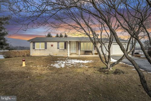 647 N Middle Road, NEWVILLE, PA, 17241 | Card Image