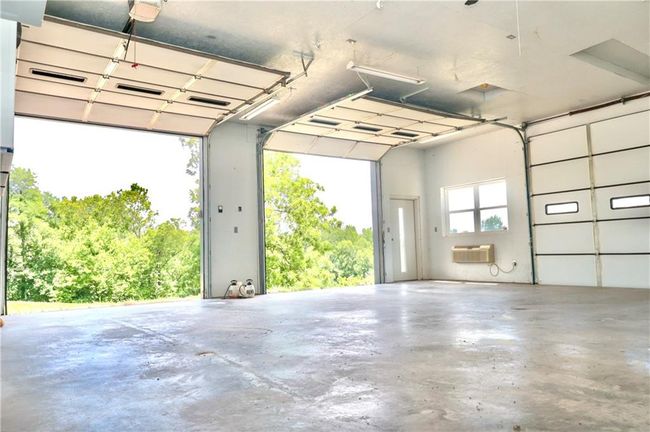 View of garage | Image 39