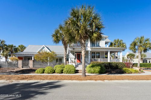 800 N Carolina Ave, Carolina Beach, NC, 28428-5629 | Card Image