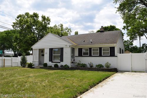 2896 Dorchester Rd, Birmingham, MI, 48009-7425 | Card Image