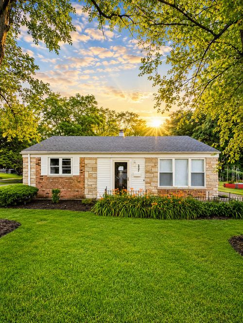257 Lester Road, Park Forest, IL, 60466 | Card Image