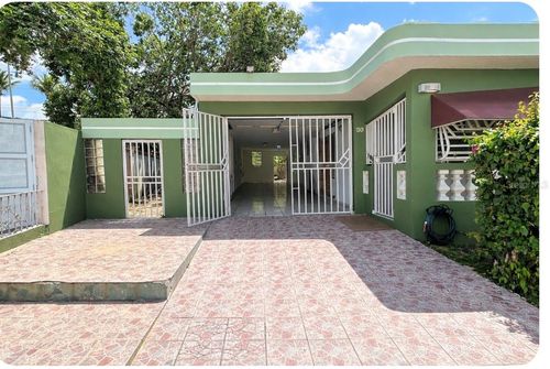 Calle 2 Las Vegas, CATANO, PR, 00962 | Card Image
