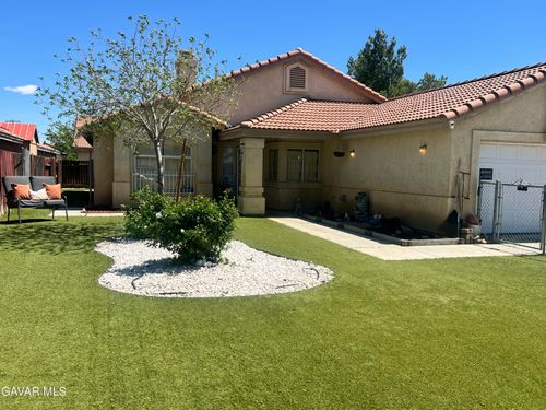 2428 Dixie St, Rosamond, CA, 93560-6152 | Card Image