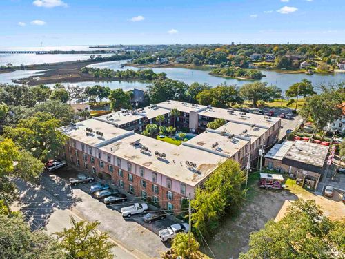 apt-114-300 Bayou Blvd, Pensacola, FL, 32503-6302 | Card Image