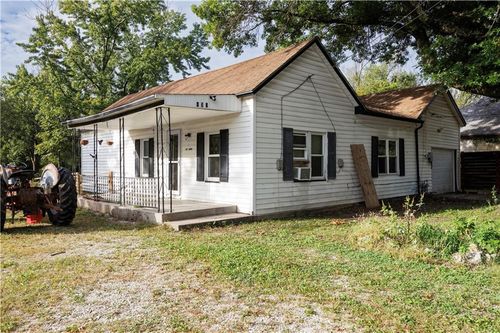 432 Harrison St, Fredonia, KS, 66736-2123 | Card Image