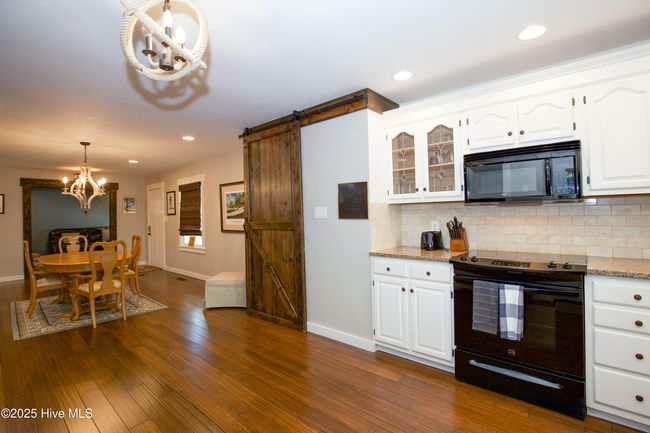 40 Tamarisk Ln, House other with 3 bedrooms, 2 bathrooms and 2 parking in Pinehurst NC | Image 6