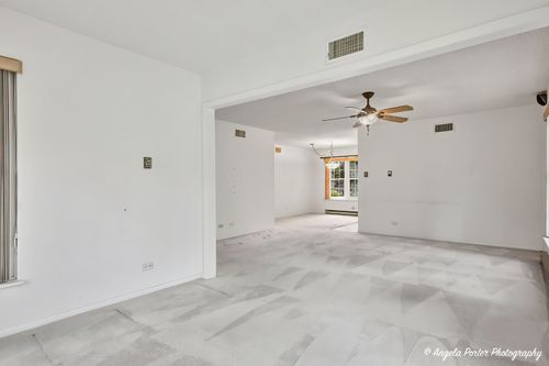 355-7227 Wheaton Ln, Fox Lake, IL, 60020-1041 | Card Image