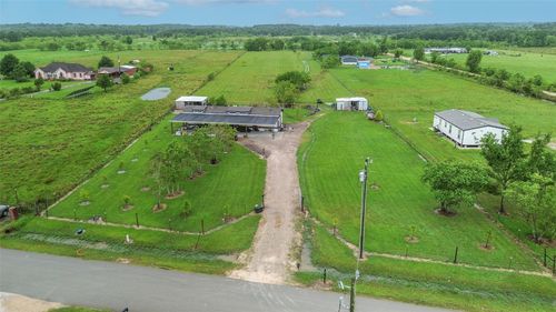 660 County Road 3011, Dayton, TX, 77535 | Card Image