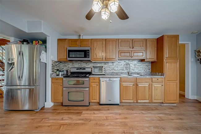 22914 Whittaker Way, House other with 3 bedrooms, 3 bathrooms and 2 parking in Spring TX | Image 11