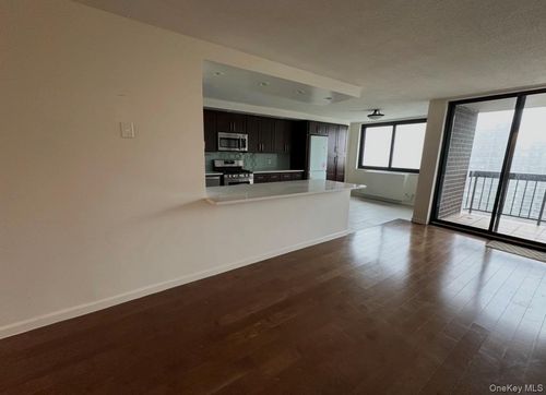 apt-17d-1 Bay Club Dr, Bayside, NY, 11360-2911 | Card Image