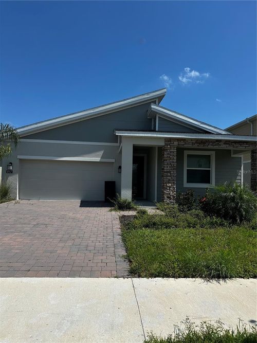 8967 Chipping Square Ln, DAVENPORT, FL, 33896-8043 | Card Image