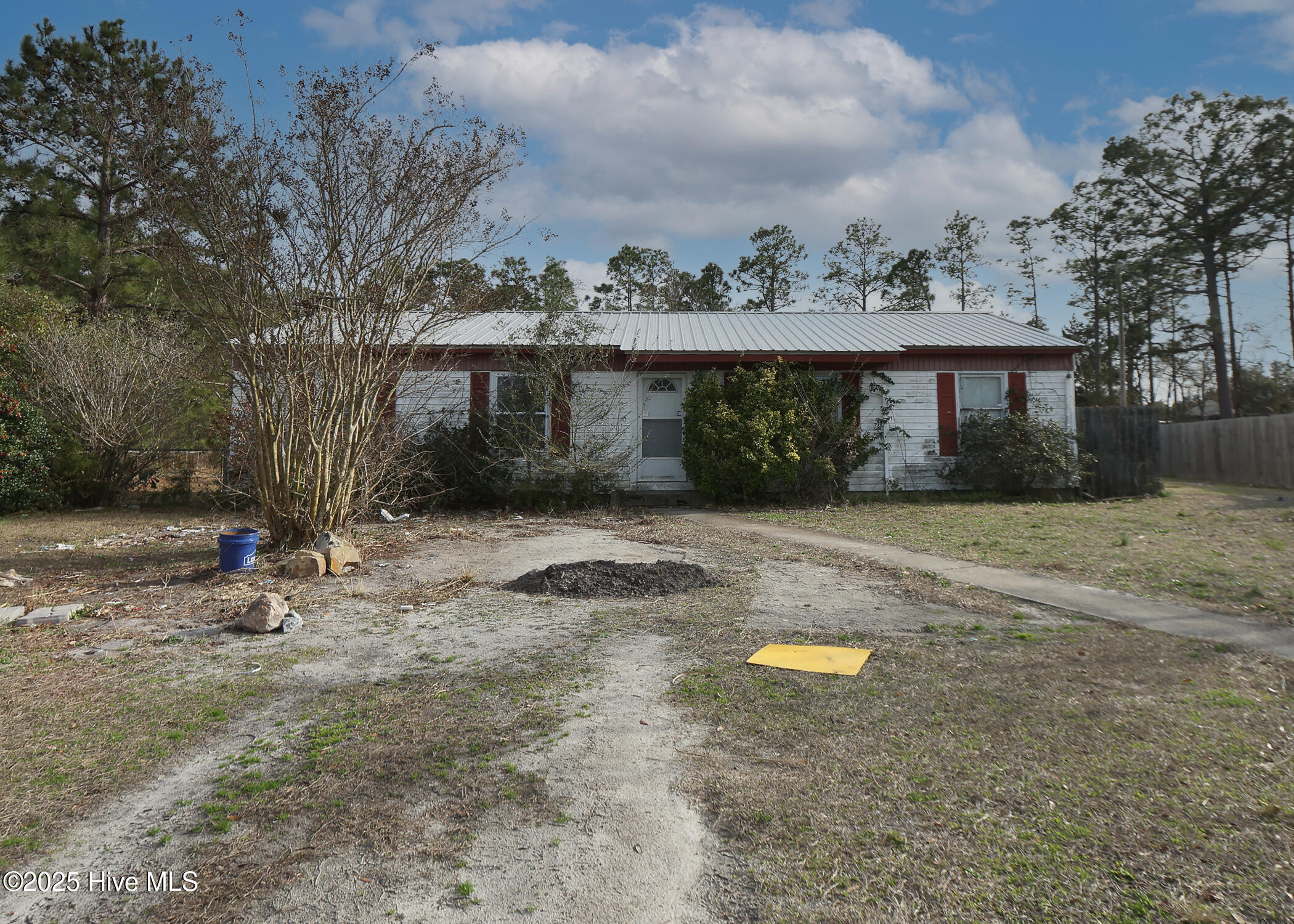 Ash Ct, Hubert, NC 28539