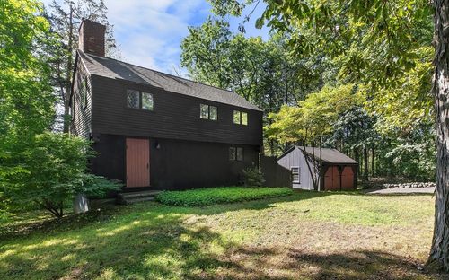 223 Perkins Row, Topsfield, MA, 01983-1536 | Card Image