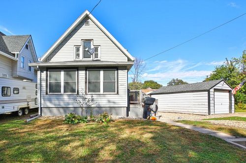 804 Water St, Albert Lea, MN, 56007-1712 | Card Image