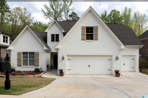 330 Kinross Cir, PELHAM, AL, 35124-6308 | Card Image