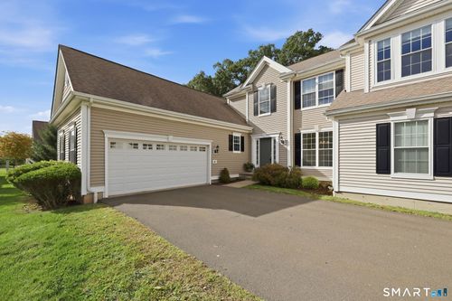 82-82 Barkledge Dr, Newington, CT, 06111-2254 | Card Image