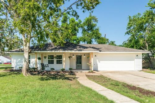 501 Elm St, Lake Jackson, TX, 77566-5405 | Card Image