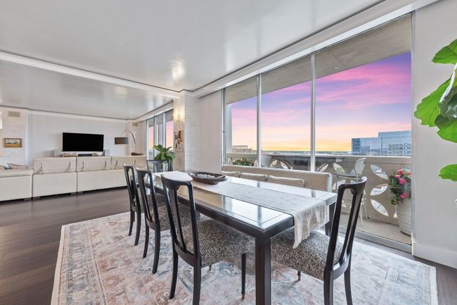 12GHJ - 1801 Lavaca St, Condo with 2 bedrooms, 3 bathrooms and 4 parking in Austin TX | Image 6