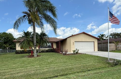 561 Se Marydale Ter, Port St. Lucie, FL, 34983-2217 | Card Image