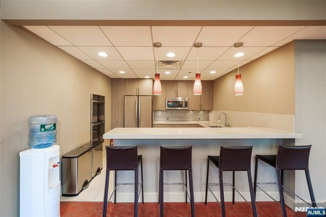 250 Gorge, House attached with 1 bedrooms, 1 bathrooms and null parking in Cliffside Park NJ | Image 19